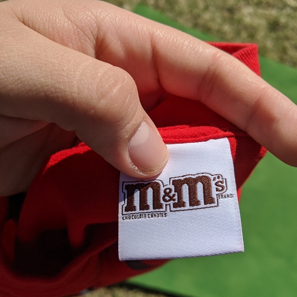 2009 Red M&M Chocolate Tee XL - Picture 3 of 4